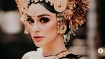 Kenakan Payas Agung, Nora Alexandra Dikira Menikah Lagi