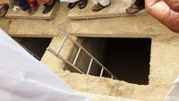 Pemakaman Mala berjarak 1,5 km dari Masjidil Haram. Ulama-ulama asal Indonesia dimakamkan di pemakaman tersebut, salah satunya adalah Mbah Moen.