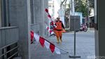 Pasukan Oranye Merah Putihkan Jalan Fatmawati Sambut HUT RI