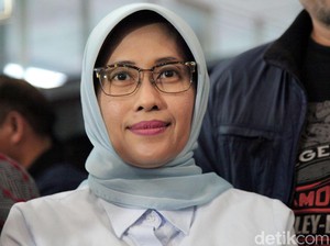 PLN Mau Bangun Kabel Listrik Bawah Laut, Luhut: Kalau Bagus, Jalan!