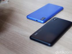 Menggenggam Redmi 7A, Ponsel Anyar Xiaomi Harga Sejutaan