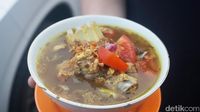 Sate Kambing Muda Habib: Maknyus! Sate Kambing Muda dan Sop Marak Arab