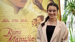 Terpesona dengan Senyuman Indah Mawar De Jongh