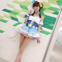 Sayuri mendapat banyak pujian dari netizen ketika tampil dengan kostum karakter anime berusia remaja, salah satunya Kotori Minami. Meski ada jaruh usia 34 tahun, ia terlihat cocok memerankannya. Foto: Instagram @katsumisayuri_sayuri