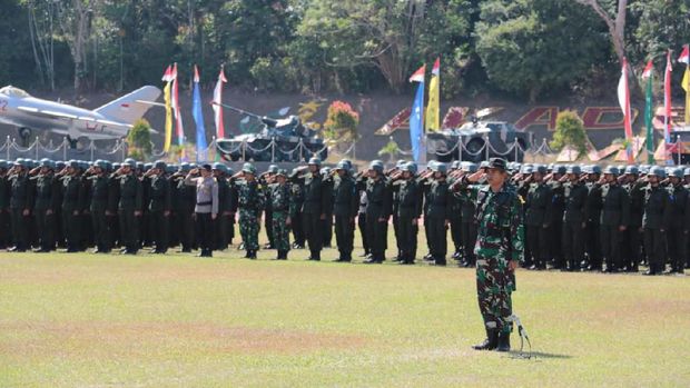 Perkuat Soliditas, Taruna Akademi TNI-Akpol Diksar Bareng 3 Bulan