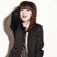 Dalam foto ini, penampilannya seperti seorang remaja, bukan? Foto: Instagram @katsumisayuri_sayuri