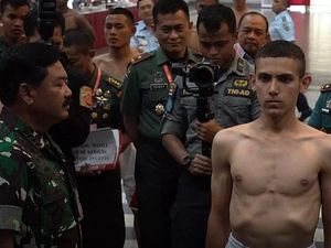 TNI Pertahankan Enzo Allie, Minta Maaf atas Kontroversi