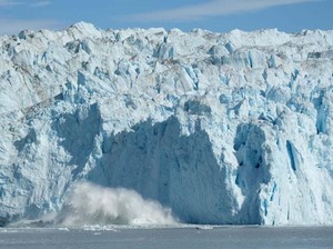 Untuk Pertama Kalinya, Hujan Turun di Puncak Bersalju Greenland