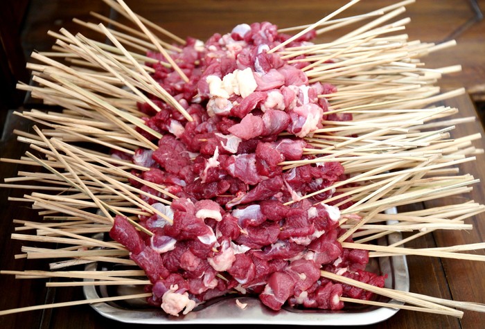 Ini Tips Menangani dan Bumbui Daging Sapi dan Kambing dari Chef