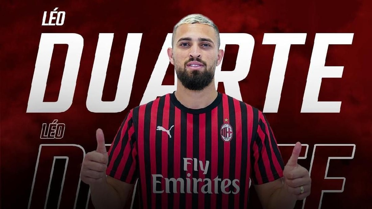 AC Milan resmi dapatkan Leo Duarte (Foto: twitter.com)