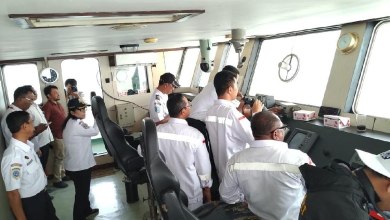 Kemenhub Gelar Uji Coba Penerapan AIS Kelas B Kemenhub Gelar Uji Coba Penerapan AIS Kelas B