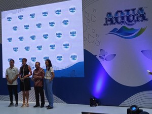 Hamish Daud Ajak Warga Jakarta Bijak Gunakan Botol Plastik