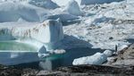 Potret Gunung Es di Greenland Mencair