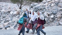 Penduduk Desa Turtuk sendiri mayoritas adalah Muslim. Mereka disebut Muslim Noorbakshia, yang bahasanya Balti (suatu bahasa Tibet dengan dialek terkuno) (BBC Travel)