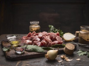 Tips Makan Daging Agar Tak Sakit Jantung dan Kolesterol