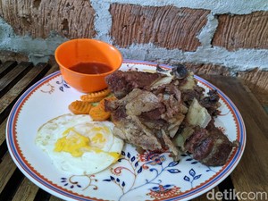 Prabu Steak : Puas Makan Double Ribs Super Jumbo Saus BBQ