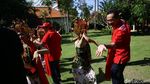 Hasto Hingga Anas Menari Gandrung di Kongres V PDIP