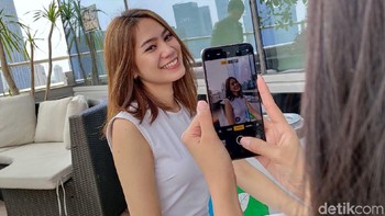 Ukuran kamera utama 16 MP dengan bukaan f/1.7 dan depth sensor 2 MP dengan bukaan f/2.4.   Foto: Adi Fida Rahman/detikINET