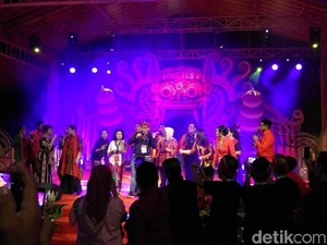 Krisdayanti Meriahkan Malam Budaya Kongres PDIP