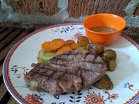 Prabu Steak : Puas Makan Double Ribs Super Jumbo Saus BBQ