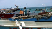 Tempat ini sudah digunakan puluhan tahun sebagai pasar tradisional khusus ikan.