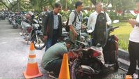 Sebuah Sepeda Motor Terbakar di Kompleks Kemlu Jakpus
