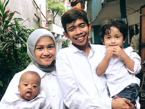 Patah Hati! Anak Kedua Dede Sunandar Idap Sindrom Williams