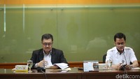 Setelah Tahap II, barulah KY baru menelusuri rekam jejak nama-nama calon yang lolos. Baik dari segi integritas atau kepribadian. 