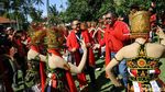 Hasto Hingga Anas Menari Gandrung di Kongres V PDIP