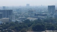 Pemprov DKI juga menilai salah satu penyebab lainnya adalah proyek infrastruktur yang ada, salah satunya adalah pembangunan trotoar di Jakarta.