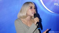 Namun Rinni sempat khawatir putranya, Nord Kiano, tak mengenalinya. Pool/Palevi S/detikFoto.