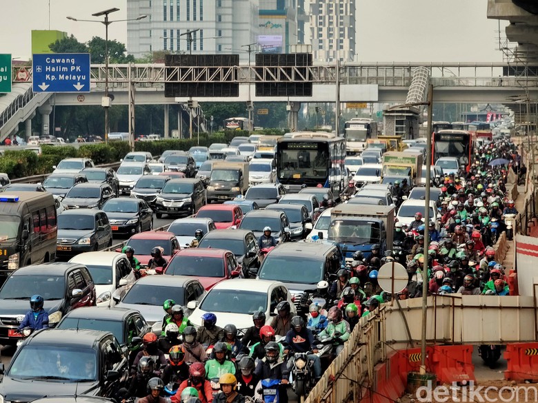 6 Penyebab Polusi  Udara  Jakarta  Kendaraan Bermotor Jadi 