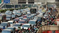 Faktor berikutnya, karena aktivitas di sekitar lingkungan Jakarta terkait adanya proyek konstruksi. Ini mengakibatkan perubahan dari hasil pengukuran kualitas udara yang selalu berubah-ubah.