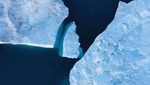 Potret Gunung Es di Greenland Mencair