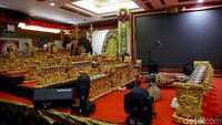 Ia menambahkan pelaksanaan Kongres V PDIP di Bali ini bisa menggerakkan ekonomi setempat. Pasalnya, tak hanya para pengurus partai, ribuan undangan lain juga bakal hadir di area kongres.