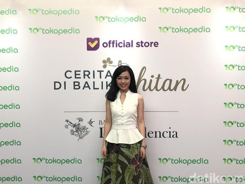 Mengenal Dea Valencia, Pengusaha Batik yang 50% Karyawannya Disabilitas