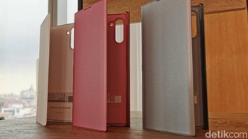 Sederet casing resmi juga sudah siap menemani seri Galaxy Note 10. Foto: detikINET/Kris Fathoni W