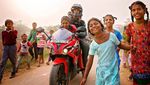 Penjelajah Keindahan Dunia Pakai Motor