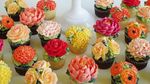 10 Kreasi Kue Cantik dengan Motif Rajut Aneka Warna