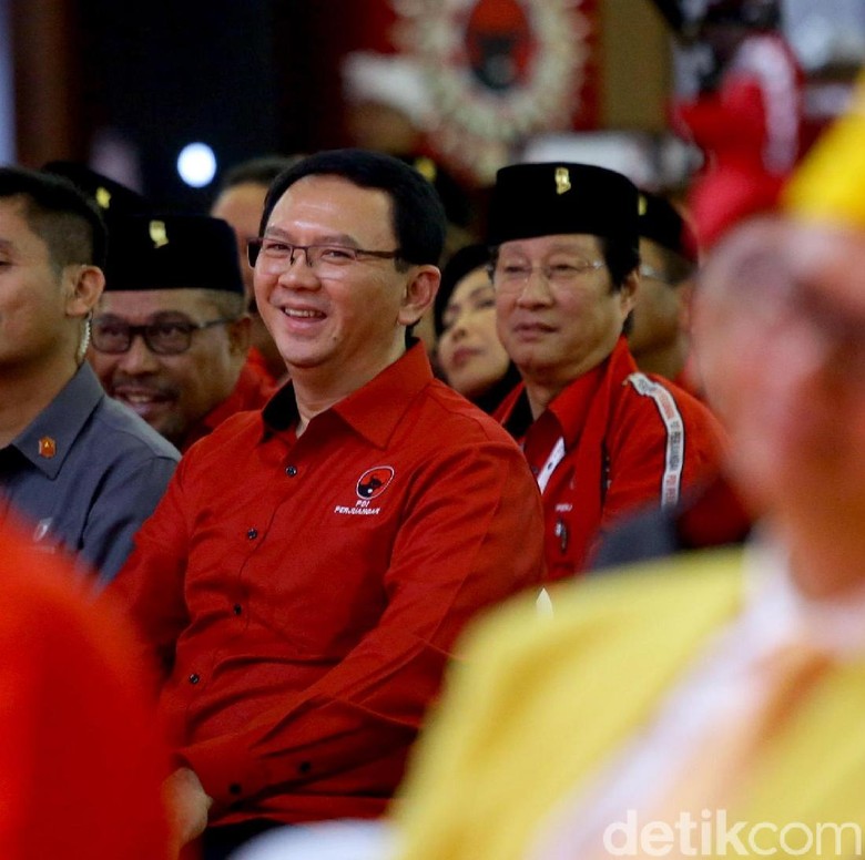 HUT Ke-74 RI, Ahok Ajak Pejabat Jadi Contoh dengan Tak Korupsi HUT Ke-74 RI, Ahok Ajak Pejabat Jadi Contoh dengan Tak Korupsi