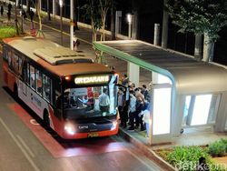 Menikmati Indahnya Cahaya Kota dalam Bidikan Kamera Ponsel