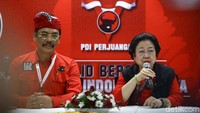 Kongres V PDIP kembali mengukuhkan Megawati sebagai ketua umum.