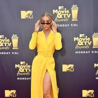 Jasmine pernah berjalan di catwalk Miu Miu, Moschino, Ralph Lauren dan Julien  MacDonald. Sosoknya juga sempat muncul di halaman majalah fashion seperti Vogue, Glamour, GQ dan Esquire. (Foto: Getty Images)