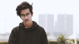 Serius Jadi Artis, Kenapa Anak Uje Tak Jadi Pendakwah?