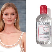 Produk drugstore favorit dari Rosie Huntington-Whiteley adalah Bioderma Sensibio Micellar Water seharga Rp 148 ribu. Ini adalah salah satu produk untuk membersihkan wajah dari makeup dan kotoran. Foto: dok. Getty Images, Ist