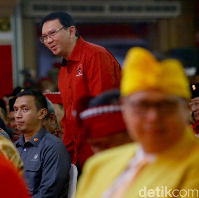 Ahok Hadiri Pelantikan Anggota DPRD DKI 2019-2024