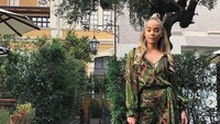 Saat dia liburan ke Italia. (golden_barbie/Instagram)