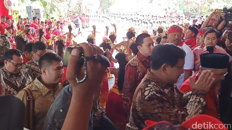 Tiba di Kongres V PDIP, Prabowo Disambut Yasonna-Tjahjo Tiba di Kongres V PDIP, Prabowo Disambut Yasonna-Tjahjo