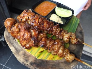 Taichan Bang Gondrong: Pedas Gurih Sate Taichan XL dan Geprek Dua Sambal