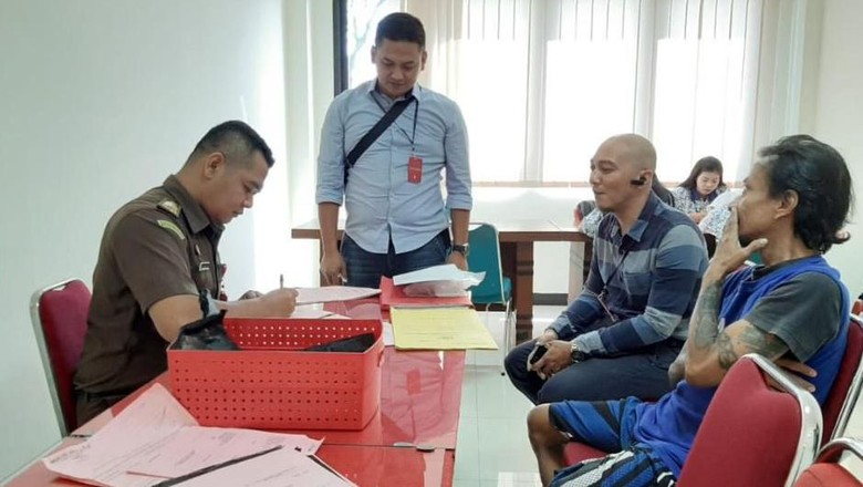 Berkas Lengkap, Basis Boomerang Hubert Henry Dilimpahkan ke Kejaksaan Berkas Lengkap, Basis Boomerang Hubert Henry Dilimpahkan ke Kejaksaan